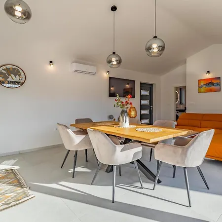 Stunning In Holiday home