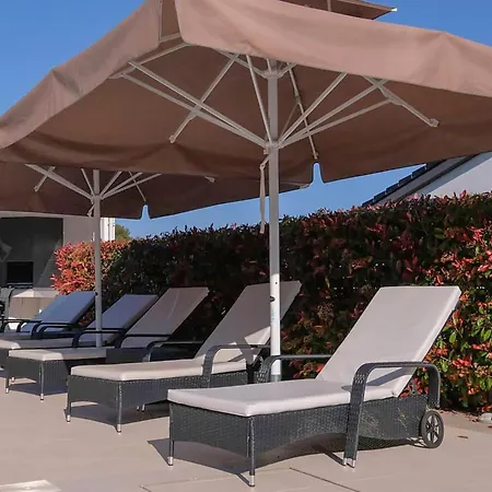 Tatil Evi Lovely In With Private Swimming Pool, Be Inside Or Outside *